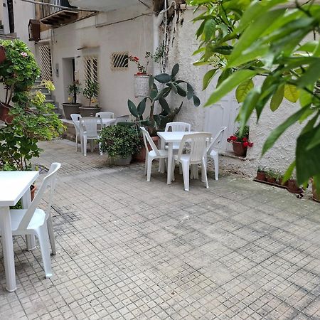 B&B Le Lumie "Il Cortiletto Del Centro" Agrigente Extérieur photo