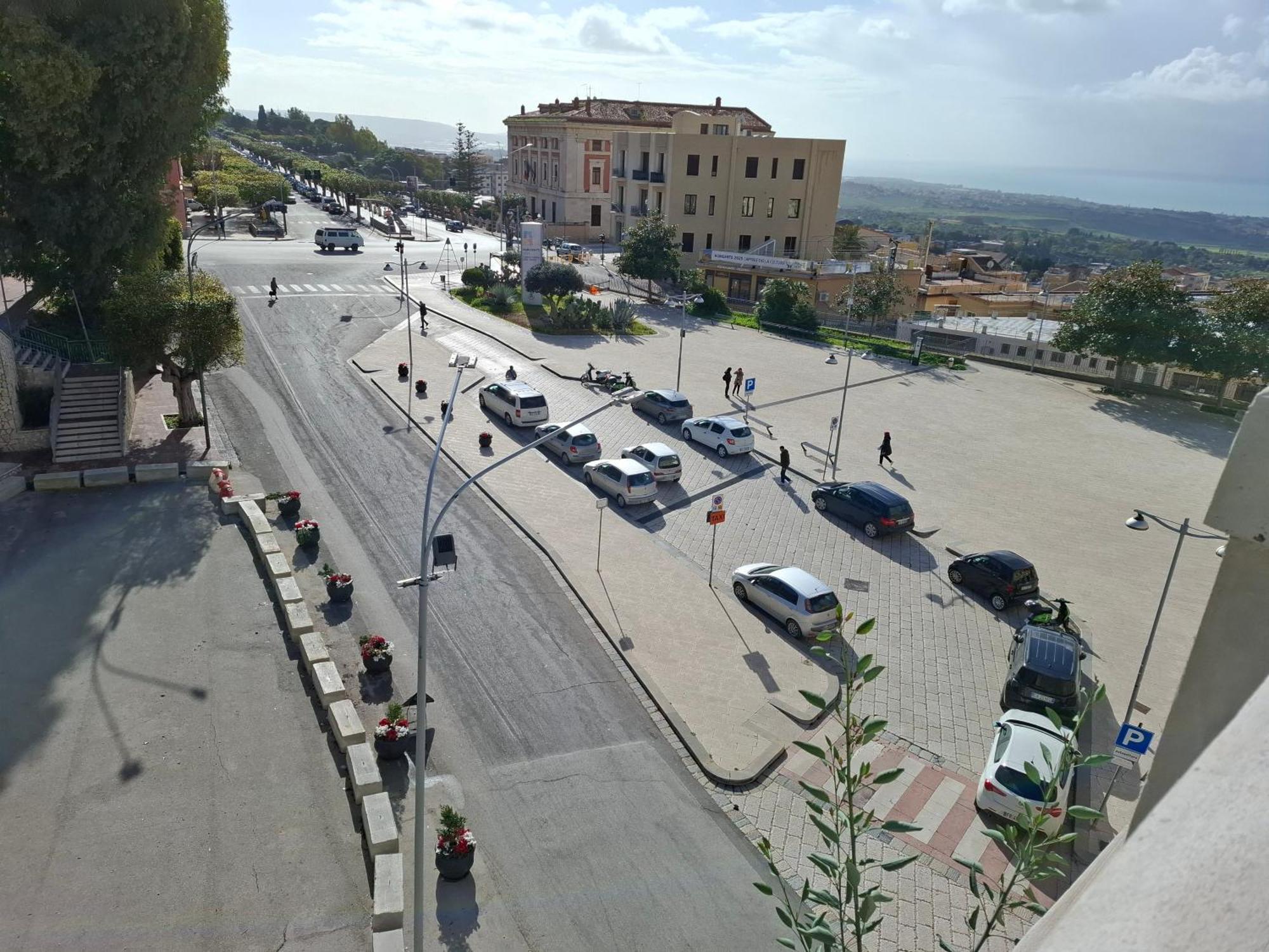B&B Le Lumie "Il Cortiletto Del Centro" Agrigente Extérieur photo