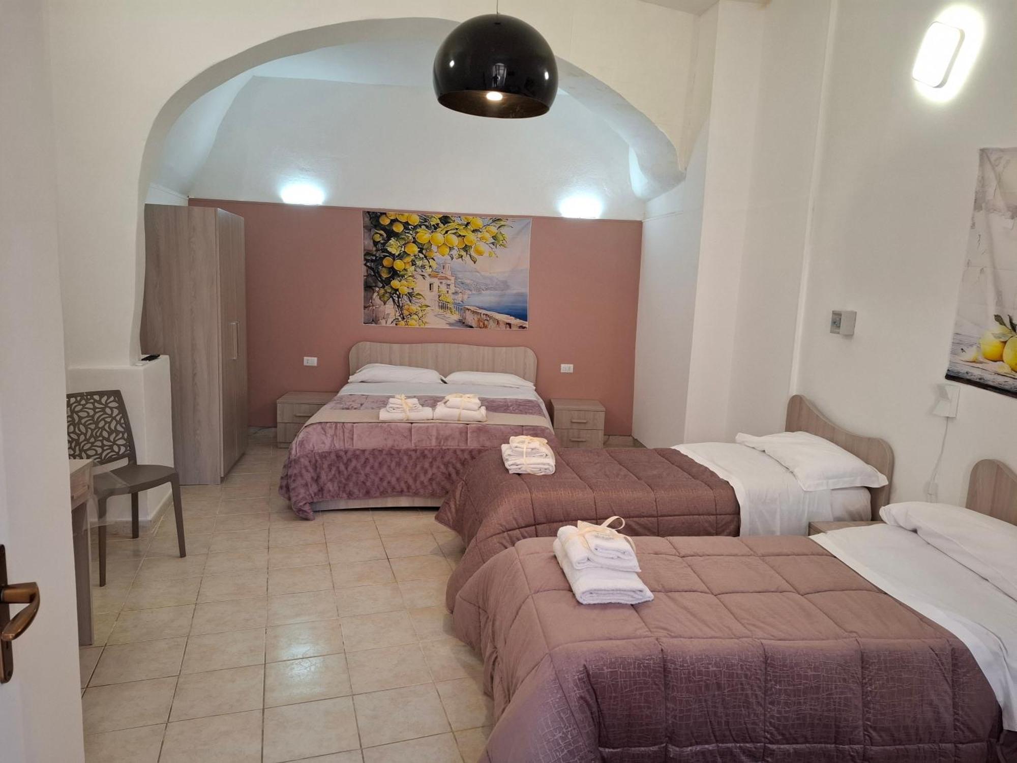 B&B Le Lumie "Il Cortiletto Del Centro" Agrigente Extérieur photo